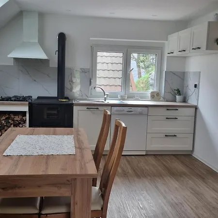 דירה Apartma Pod Orehom Slap ob Idrijci